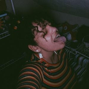 Meet your Posher, Olivia